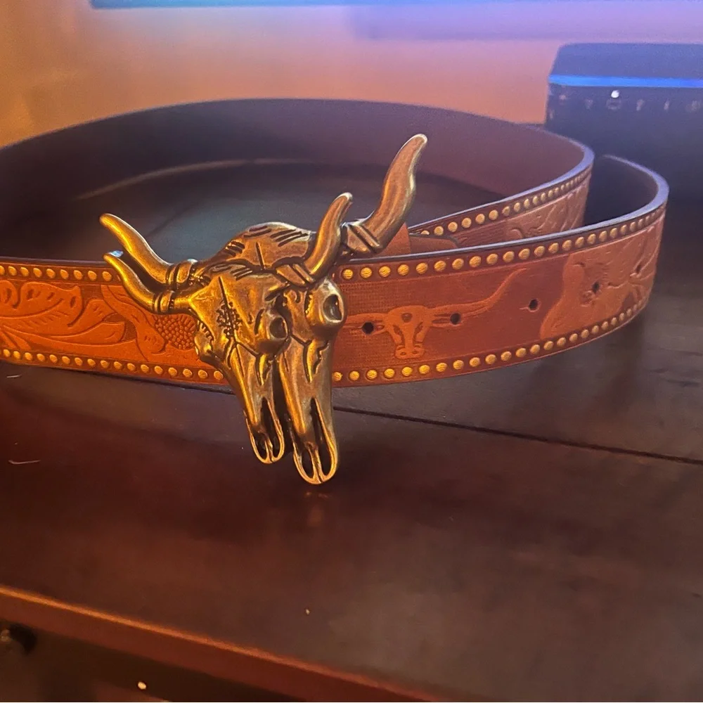 Brown Faux Leather Belt with Bull Skull Buckle - Picture 3 of 3